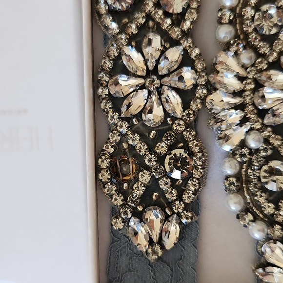 NWT Blue Heirloom Bridal Co Garter set - Picture 2 of 5